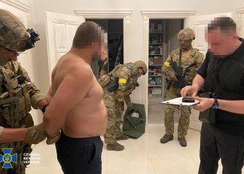 СБУ викрила ділка, який шантажем вимагав $600 тис. з одеського агропідприємця