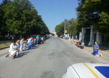 Загиблого Героя з Тернопільщини зустрічали на колінах