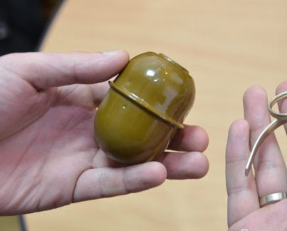 У Тернополі чоловік розгулював з гранатою