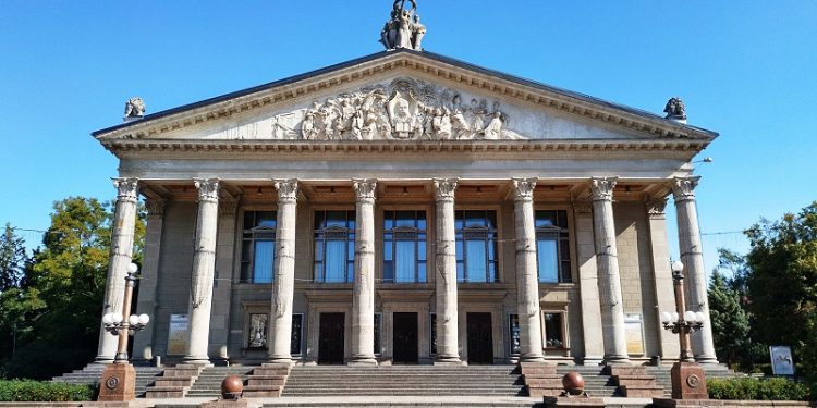 Відвідайте театр: у Тернополі стартував театральний сезон (відео)