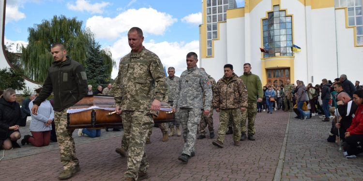 Росчіс Ігор та Махневич Назар назавжди залишились нашими Героями