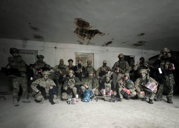 Благодійний фонд Ігоря Гуди «Твори добро» передав бійцям теплий одяг