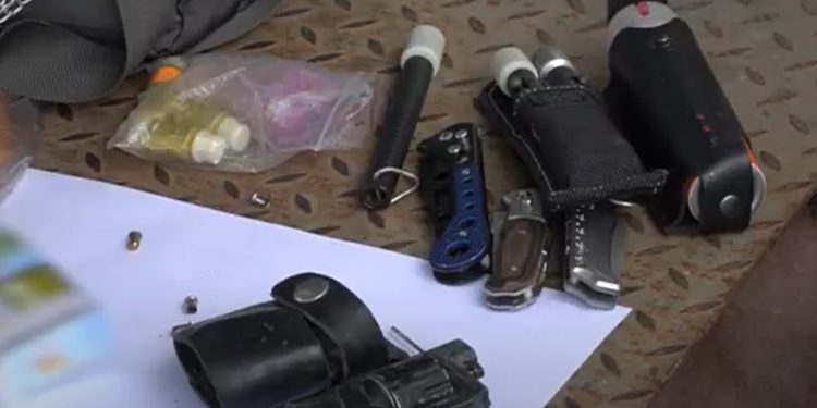 Тернополем роз’їжджав озброєний чоловік (відео)