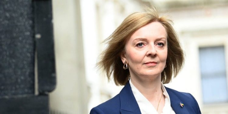Ліз Трасс оголосила, що йде з посади прем’єрки Британії (відео)