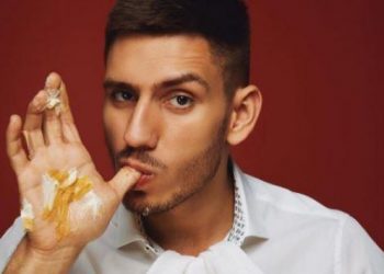 Скандал із старовинними дверима у Тернополі набирає обертів (скріни)