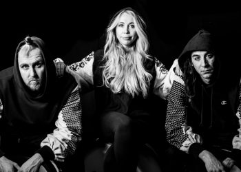 Balaklava Blues презентував відеороботу «Gimme» про волонтерський рух