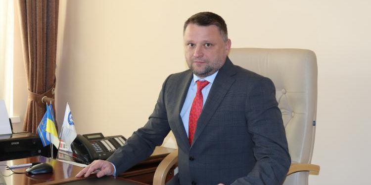 Тернопільського податківця затримано на хабарі