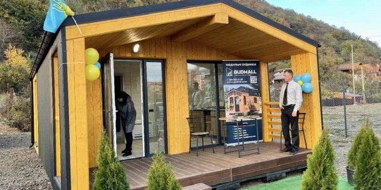 На Закарпатті відкрили виставковий майданчик Budmall Center (фото, відео)