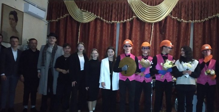 День студента у напівтемряві та при свічках відзначили у Тернополі