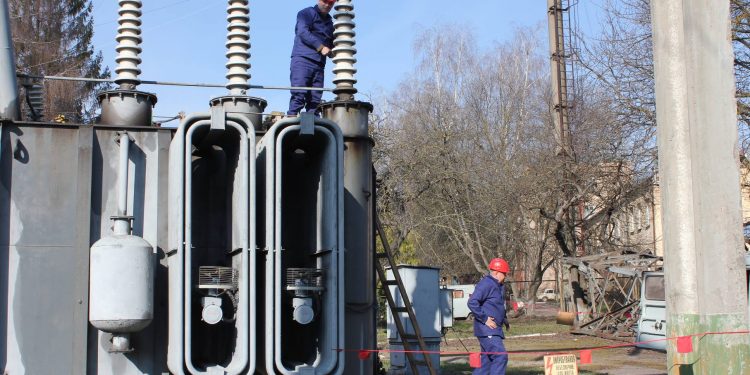 Енергетичний скандал на Тернопільщині: якщо кум головний електрик Теребовлянського РЕМу