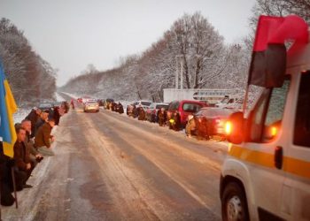 На колінах зустріли тіло Сергія Балагуди з Тернопільщини