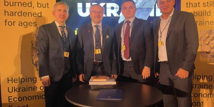 Тернопільський підприємець і меценат Тарас Демкура поділився враженнями після відвідин конференції в Канаді (відео)