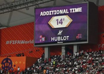 Аномальна кількість доданого часу: що відбувається на чемпіонаті світу в Катарі
