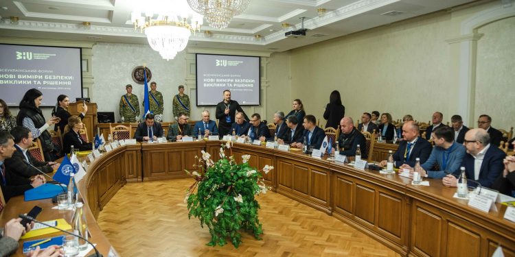 У класичному університеті Тернополя зустрілися ректори закладів вищої освіти та науковці з різних куточків України