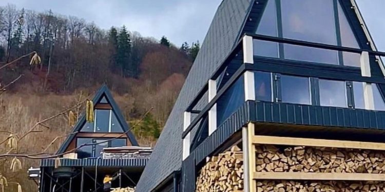 «У світі його ще нaзивaють «домом-нaметом», – Тaрaс Демкурa про особливість будиночків від «Budmall Center»