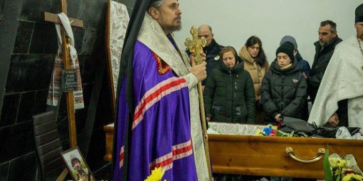 Тернопіль попрощався з бійцями Сергієм Бойком та Анатолієм Гнідим