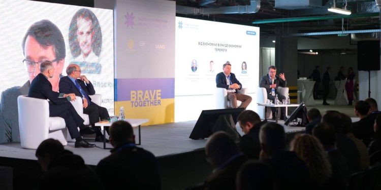 Західноукраїнський Форум Партнерства уже стартував у Львові (фоторепортаж)