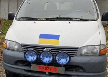 Тернопільська волонтерка подякувала Миколі Люшняку за авто й іншу допомогу військовим