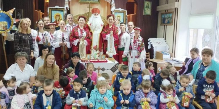 Тернопільські студенти помічники Святого Миколая