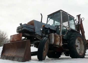 Смерть на підприємстві: в Тернополі трактором розчавило чоловіка