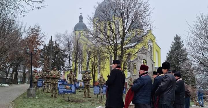 Пагорб пам’яті воїнам російсько-української війни відкрили у громаді на Тернопільщині (фоторепортаж)