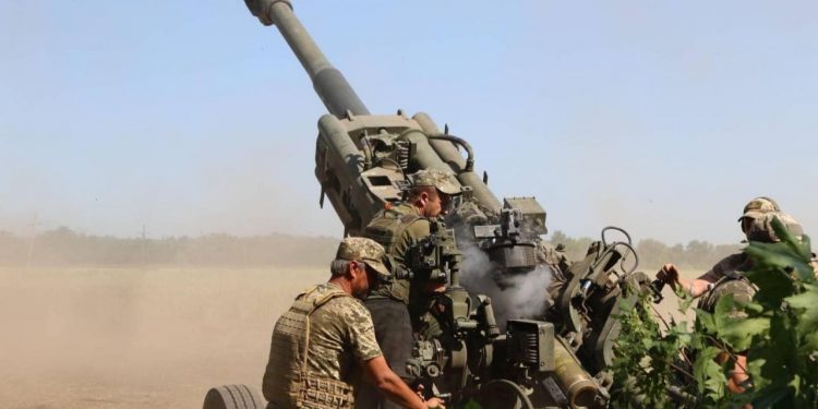 Тернопільські артилеристи знищують ворога (відео)