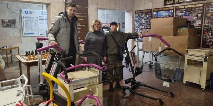 Благодійний фонд “Тернопіль” передав допомогу Хмельницькому госпіталю ветеранів війни