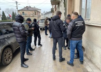 Поліціянта-хабарника затримано на Тернопільщині