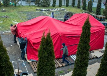 У Тернополі функціонує пункт незламності з гарячими обідами