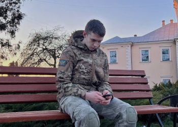 Молодий футболіст з Тернополя захищає нас на війні (відео)