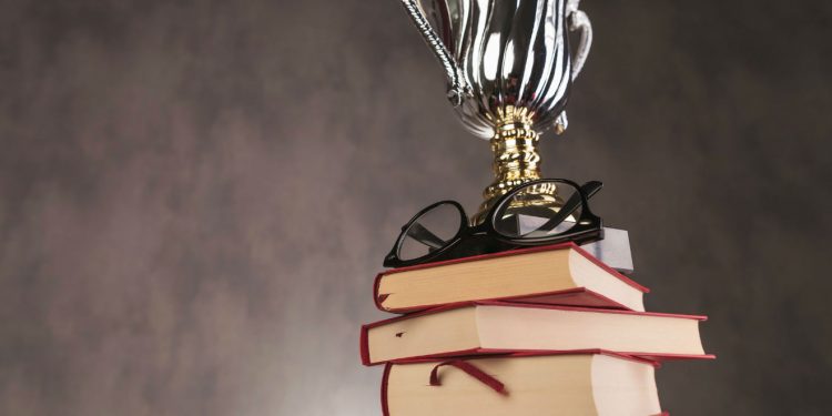 Тернопільська випускниця одержала відзнаку за відмінні знання