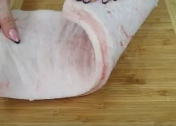 Смачна проста та дешева закуска із сала