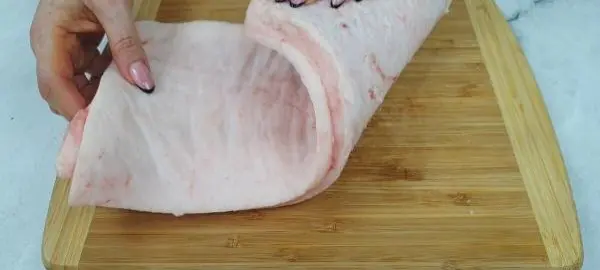 Смачна проста та дешева закуска із сала