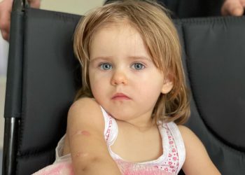 Зробити ще один перший крок