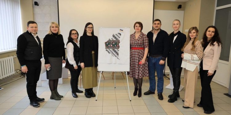 «Наукою вишиваємо Україну»: у ТНПУ презентували новий проєкт