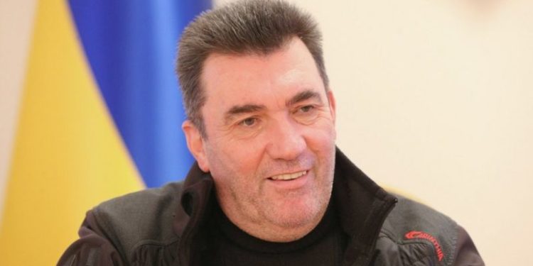 Данілов розповів про новий наступ та повістки