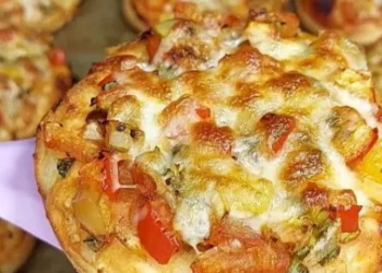 Смачні та швидкі міні піци (покроковий рецепт)