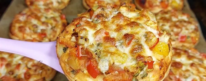 Смачні та швидкі міні піци (покроковий рецепт)