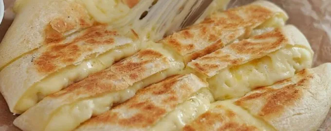 Сирно-картопляний хліб, приготовлений не в печі