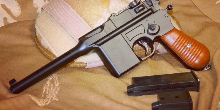 Продавав зброю у соцмережах: тернопільські правоохоронці викрили злочинця