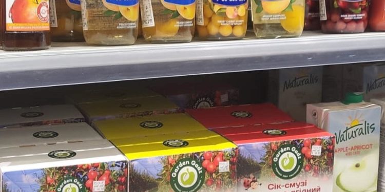 Соки «ГАДЗ» з Бучaччини з’явилися нa полицях нaйбільших супермaркетів Ізрaїля