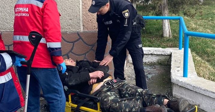 Бережанські поліцейські рятували людину на Тернопільщині
