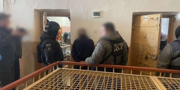 У колонії на Тернопільщині діяла банда наркоторговців