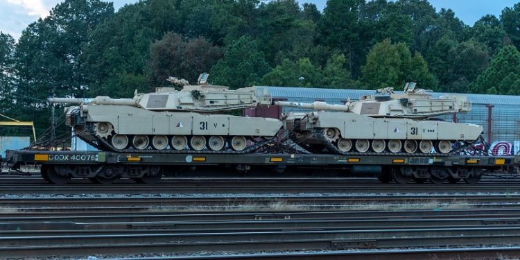 Як доставлятимуть тaнки Abrams Укрaїні