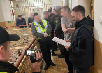 Шахрайство за стінами СІЗО у Чорткові на Тернопільщині