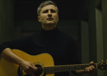 Віктор Винник і МЕРІ представили акустичну версію пісні «Коли твоя земля в війні» (відео)