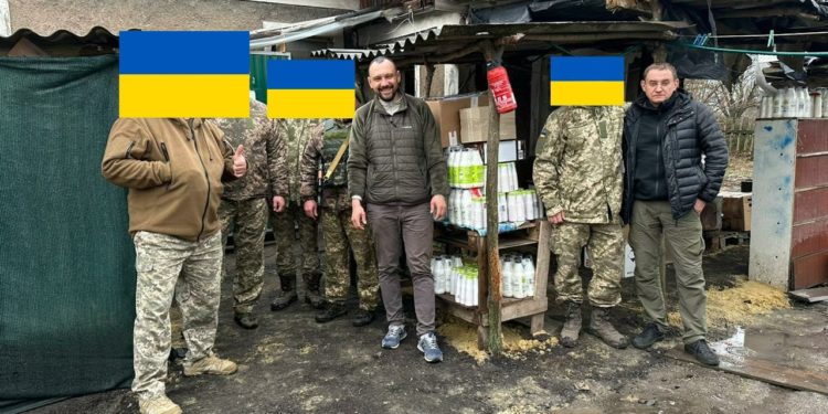 Волонтери «Української команди» у рамках проекту «Військова пошта» знову доставили десятки посилок на передову