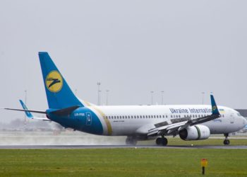 Україна готується до відкриття цивільних авіарейсів, можливо, частково