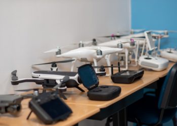 Вперше в Україні: На Тернопільщині навчатимуть операторів дронів на базі військового коледжу