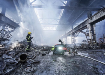 Ракетний удар по Тернополю: фото та відео терору